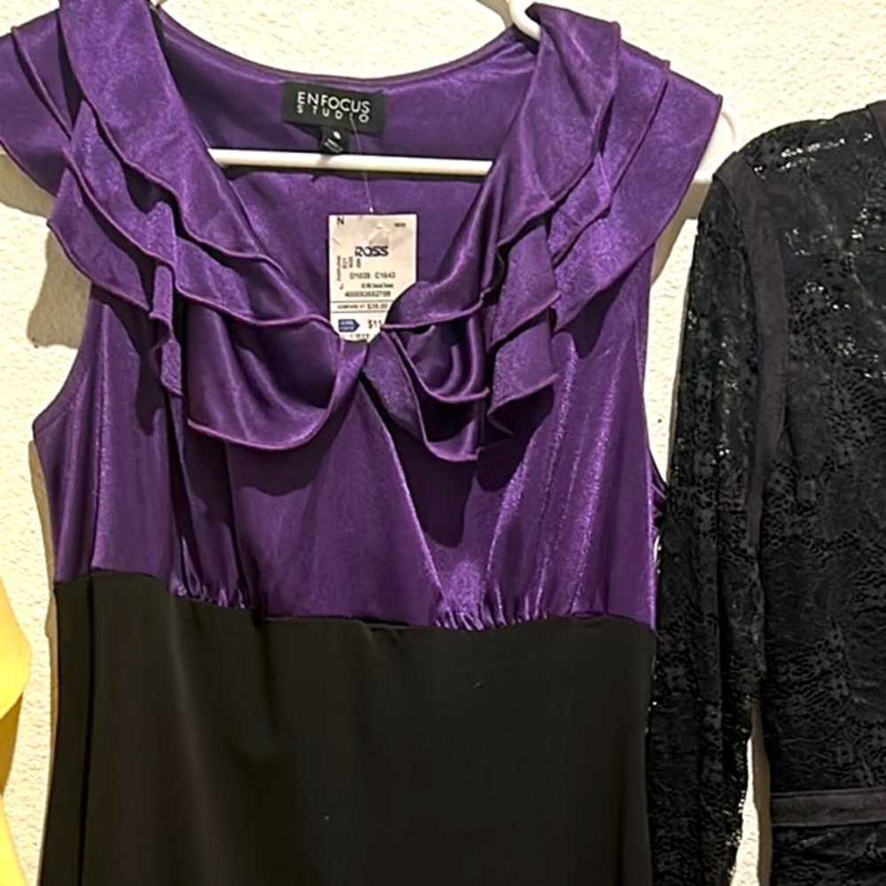 Dress never worn. Perfect t condition. Great for any occasion.